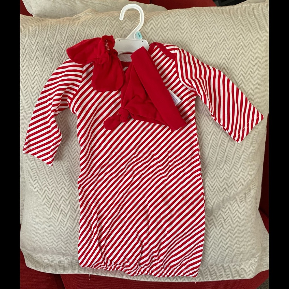 NWOT Little Wonders Red & White Striped Sleep Sack w/Red Mittens & Hat Size 3-6M